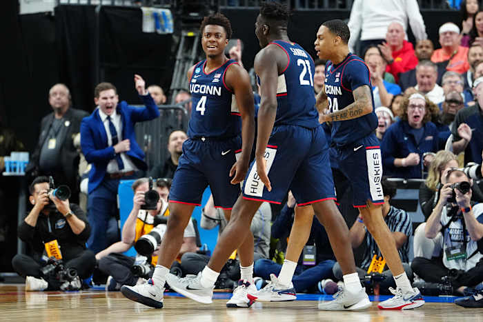 Gonzaga Bulldogs UConn Huskies61